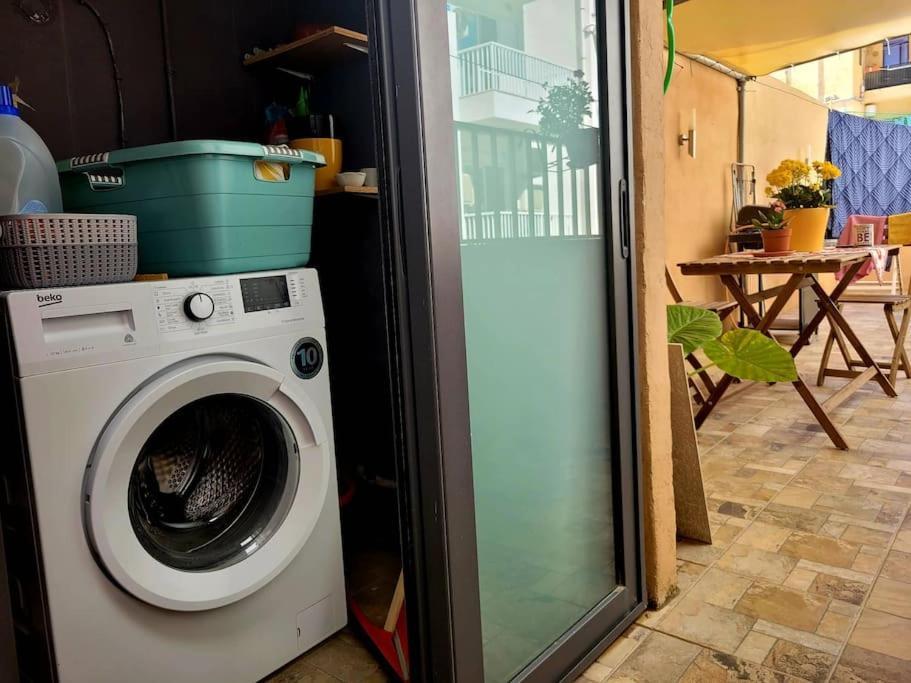 1 Bedroom Apartment With Living Room And Terrace San Gwann Bagian luar foto