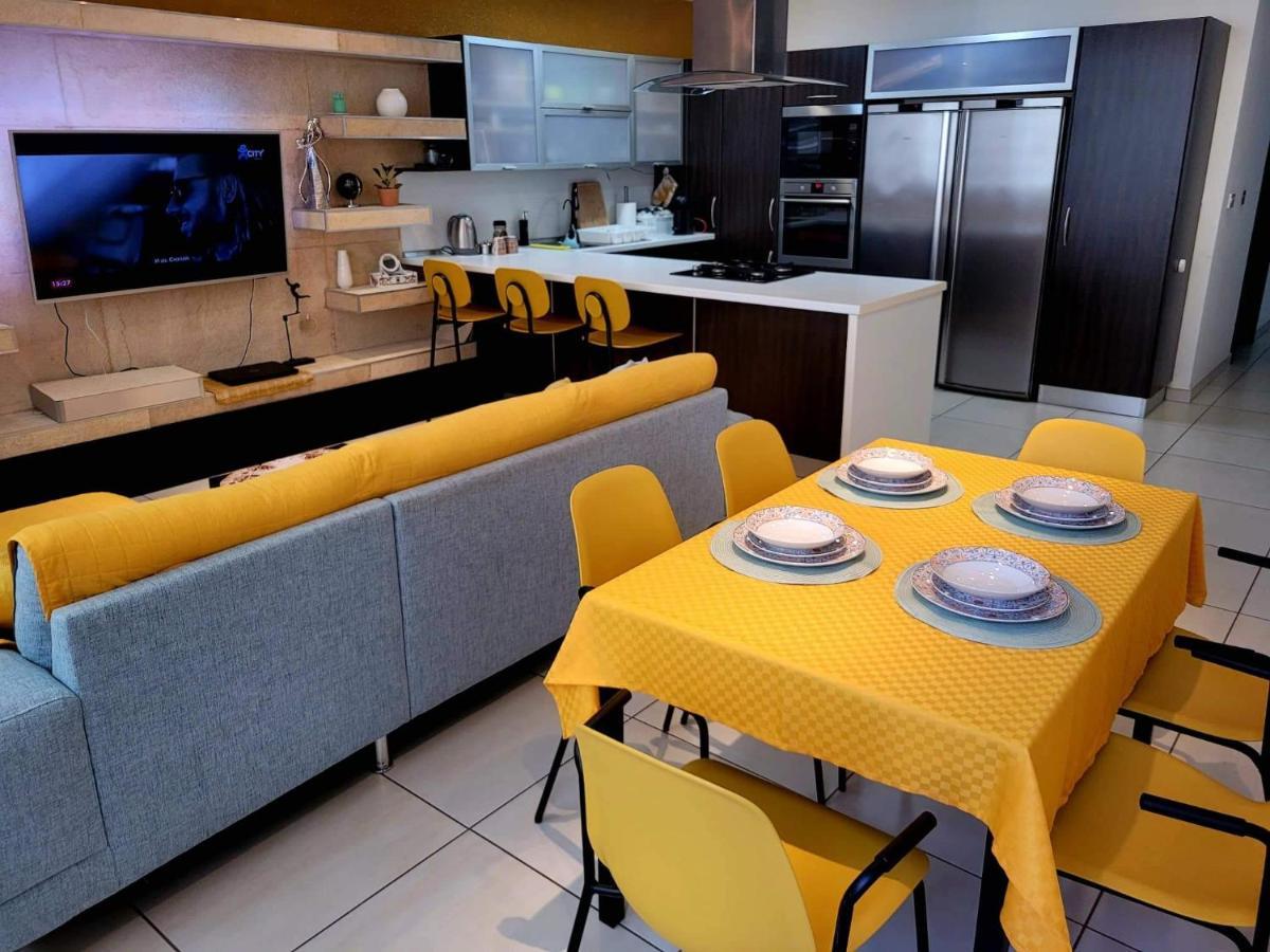 1 Bedroom Apartment With Living Room And Terrace San Gwann Bagian luar foto